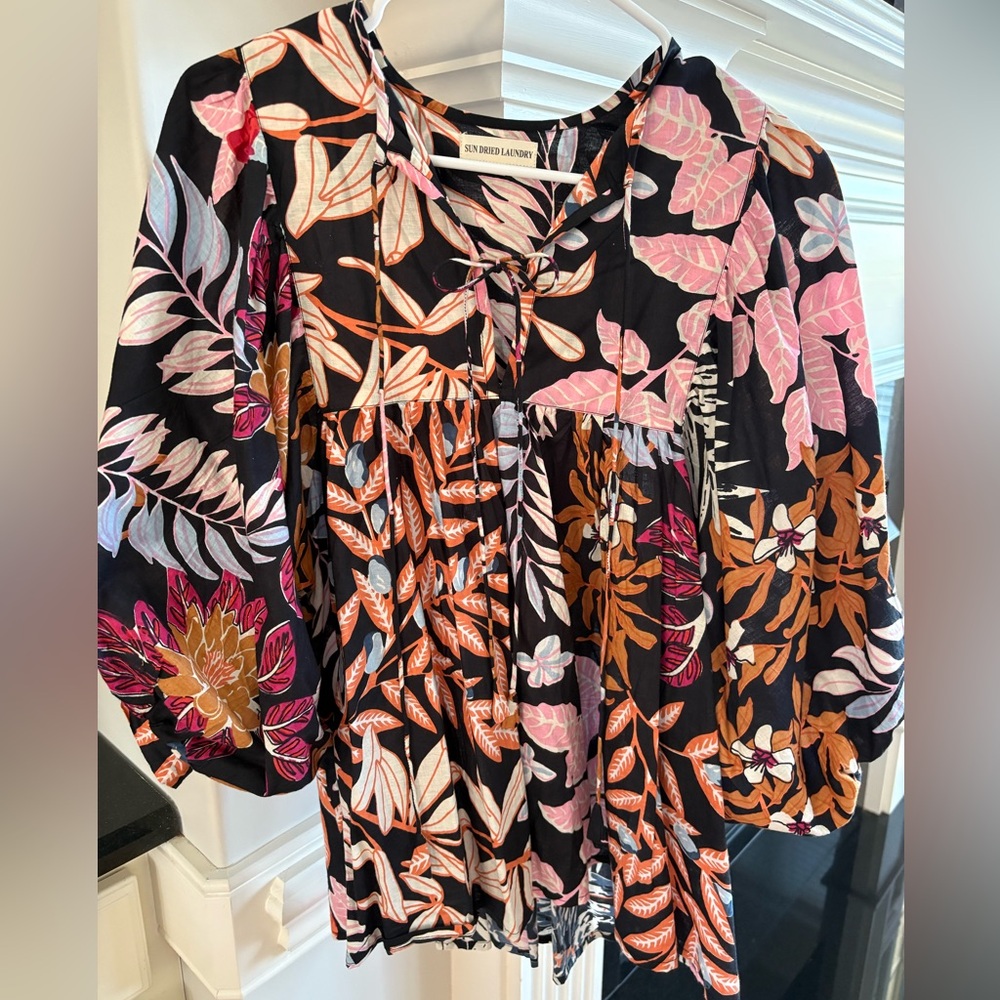 Floral Tropical Print Blouse